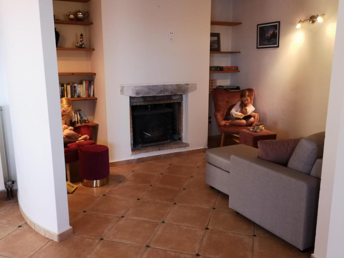 Villa Lir Tholos  Exteriér fotografie